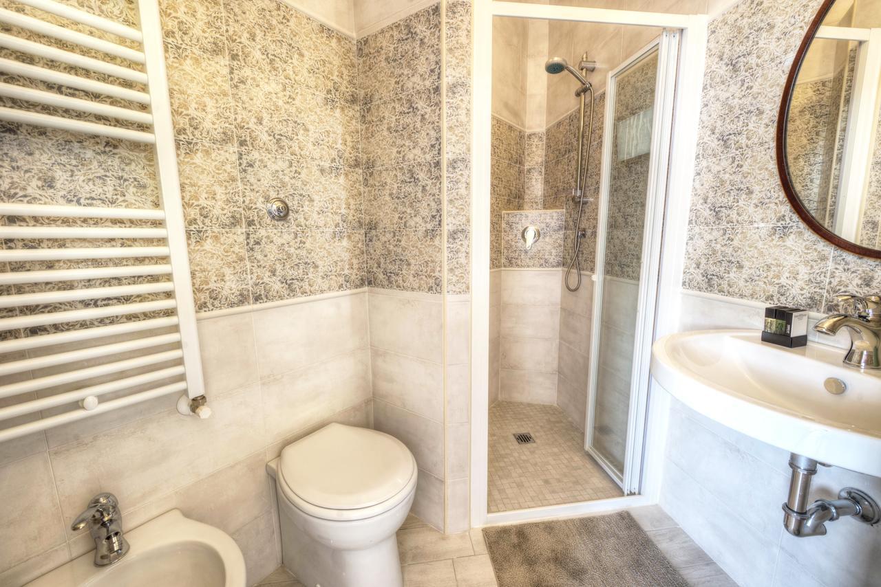 Double Room with Balcony,662804622:JPEG